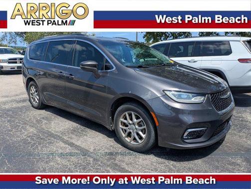 2021 Chrysler Pacifica Touring