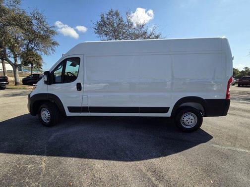 2026 RAM ProMaster 2500 Tradesman