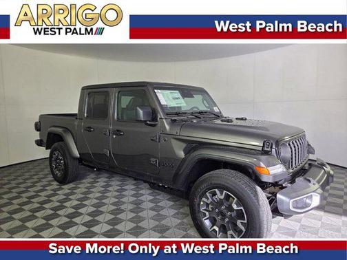 Granite Crystal Metallic Clearcoat 2026 Jeep Gladiator Sahara 4x4