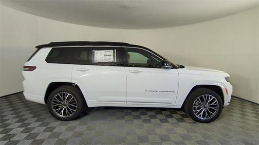 2025 Jeep Grand Cherokee L Summit Reserve