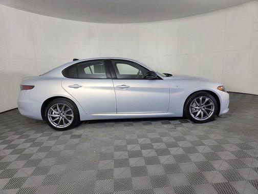 2024 Alfa Romeo Giulia Ti