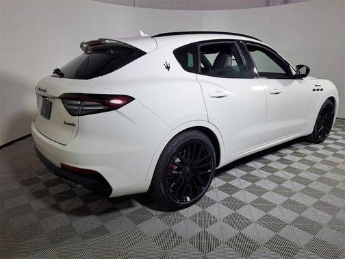 2024 Maserati Levante Modena Ultima