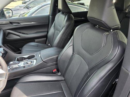 2022 INFINITI QX60 Luxe