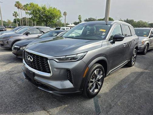 2022 INFINITI QX60 Luxe