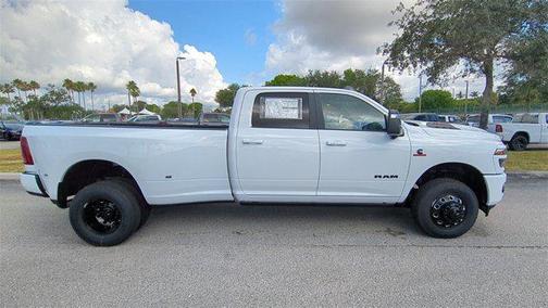 2025 RAM 3500 Laramie Crew Cab 4x4 8' Box