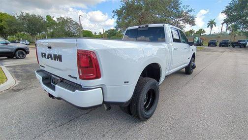 2025 RAM 3500 Laramie Crew Cab 4x4 8' Box