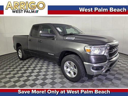 Granite Crystal Metallic Clearcoat 2024 RAM 1500 Big Horn/Lone Star