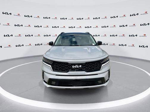 Wolf Gray 2023 Kia Sorento SX