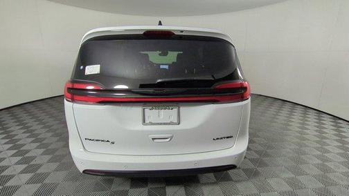 2026 Chrysler Pacifica Limited