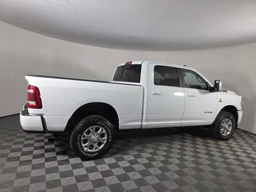 2024 RAM 2500 Laramie Crew Cab 4x4 6'4' Box
