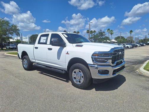 2025 RAM 2500 Tradesman Crew Cab 4x4 6'4' Box