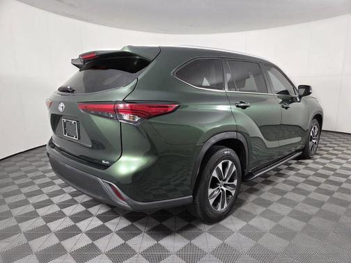 Cypress 2023 Toyota Highlander XLE