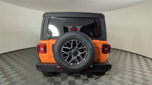 2025 Jeep Wrangler 4-Door Sahara 4x4