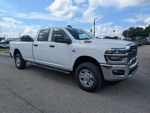 2026 RAM 2500 Tradesman Crew Cab 4x4 8' Box