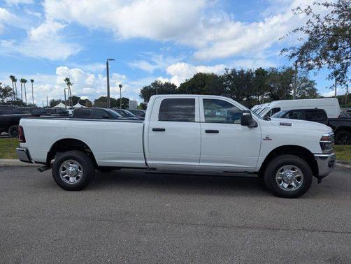 2026 RAM 2500 Tradesman Crew Cab 4x4 8' Box