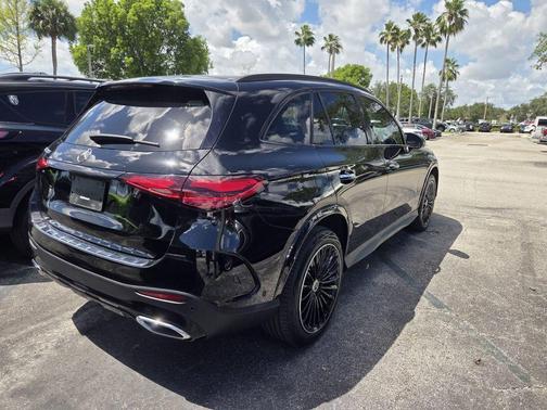 Black 2023 Mercedes-Benz GLC 300 Base