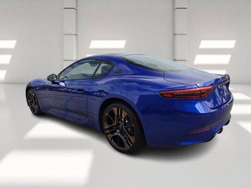 2025 Maserati GranTurismo Folgore Base