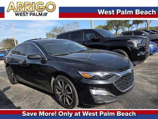 2022 Chevrolet Malibu FWD RS