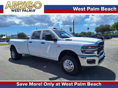 2025 RAM 3500 Tradesman Crew Cab 4x4 8' Box