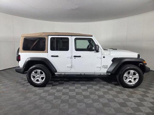 Bright White Clearcoat 2019 Jeep Wrangler Unlimited Sport