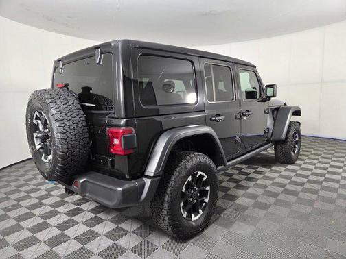 Black Clearcoat 2025 Jeep Wrangler 4xe Rubicon