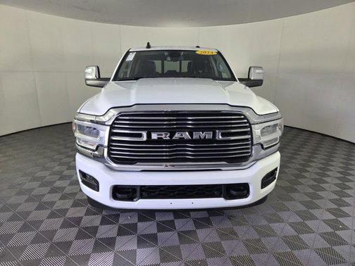 2024 RAM 2500 Laramie Crew Cab 4x4 6'4' Box
