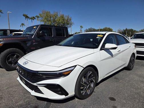 2024 Hyundai ELANTRA HEV Limited