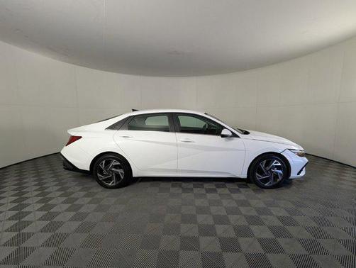 2024 Hyundai ELANTRA HEV Limited