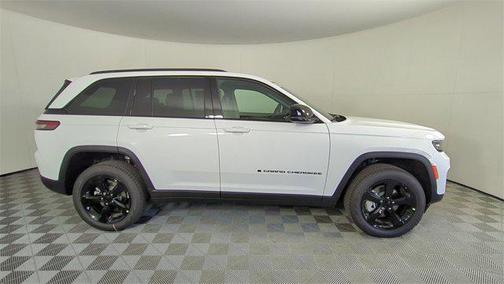2025 Jeep Grand Cherokee Limited X