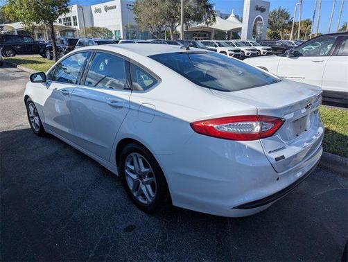2015 Ford Fusion SE