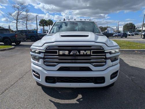2026 RAM 3500 Laramie Crew Cab 4x4 8' Box