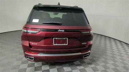 2025 Jeep Grand Cherokee Summit