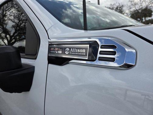 2024 GMC Sierra 2500 Pro