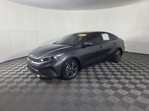 Gravity Gray 2024 Kia Forte LXS