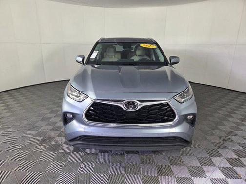 2022 Toyota Highlander Limited