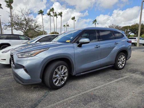 2022 Toyota Highlander Limited