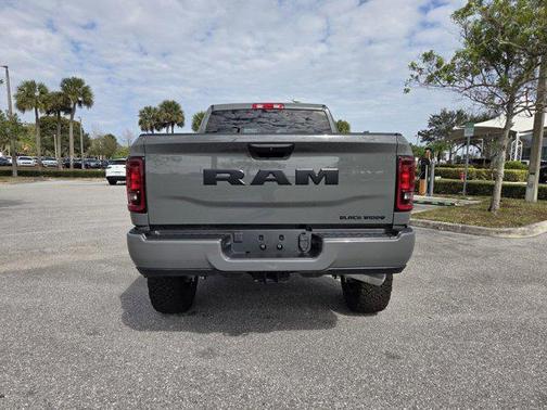 2026 RAM 2500 Big Horn Crew Cab 4x4 6'4' Box