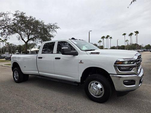 2026 RAM 3500 Tradesman Crew Cab 4x4 8' Box