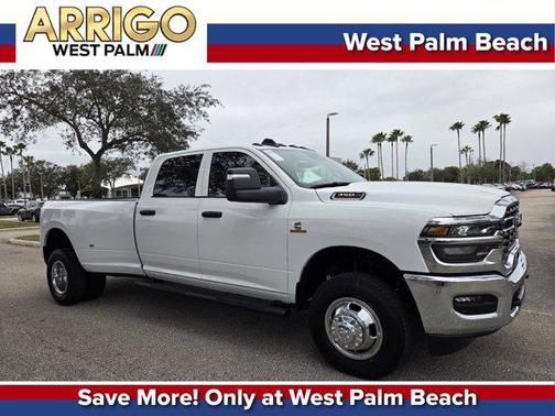 2026 RAM 3500 Tradesman Crew Cab 4x4 8' Box