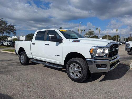 2024 RAM 2500 Big Horn Crew Cab 4x4 6'4' Box
