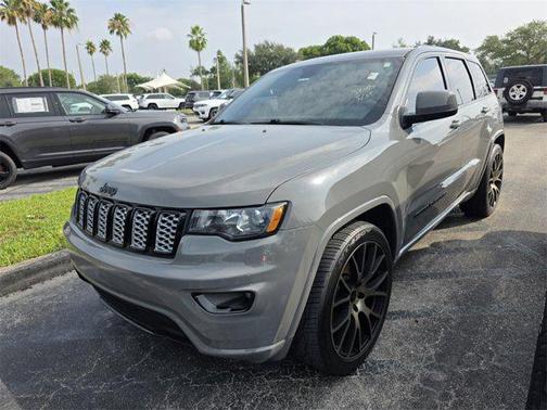2019 Jeep Grand Cherokee Altitude