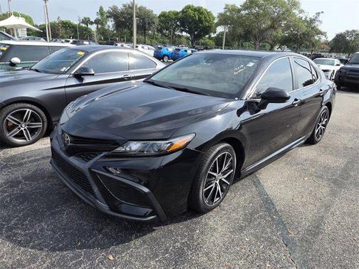 2021 Toyota Camry SE