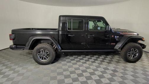 2025 Jeep Gladiator Mojave X