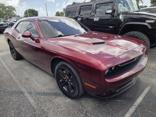Octane Red Pearlcoat 2021 Dodge Challenger SXT