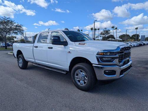 2026 RAM 2500 Tradesman Crew Cab 4x4 8' Box