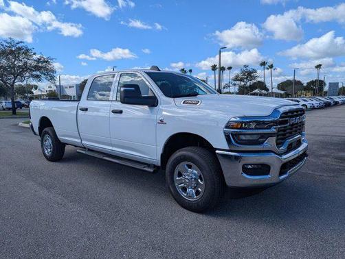 2026 RAM 2500 Tradesman Crew Cab 4x4 8' Box
