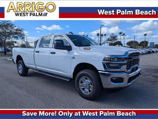 2026 RAM 2500 Tradesman Crew Cab 4x4 8' Box