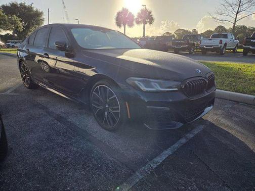 Carbon Black Metallic 2023 BMW 530 i