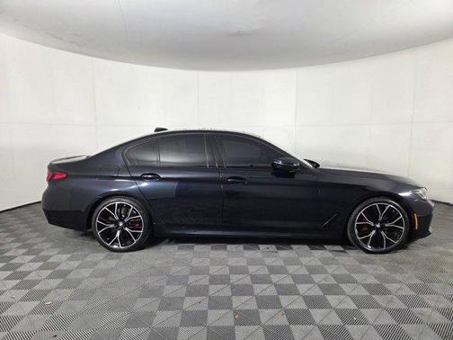 Carbon Black Metallic 2023 BMW 530 i
