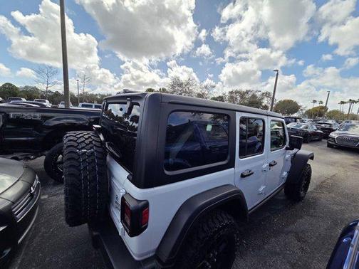 2025 Jeep Wrangler 4xe Willys